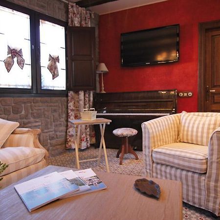 Hotel Rural La Tenada Carcedo de Burgos Luaran gambar
